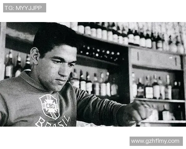 世界足球第一球星是谁 影响力与成就解析